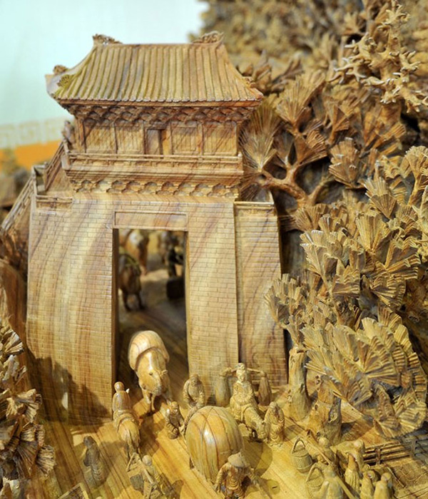 مجسمه چوبی ژنگ در کتاب گینس