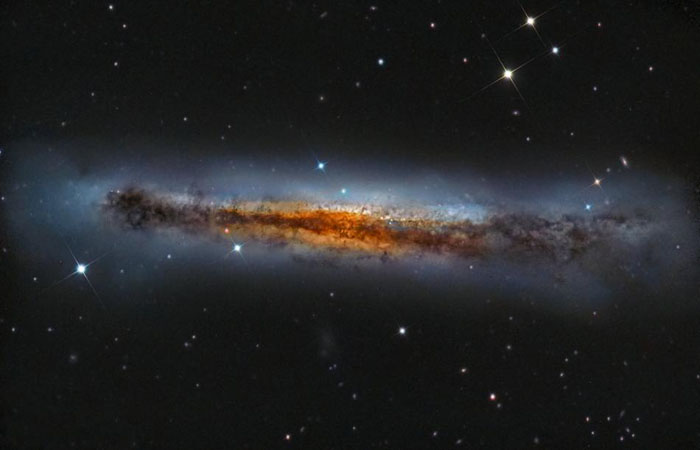 عکسهای تلسکوپ هابل از کهکشانها و ستارگان